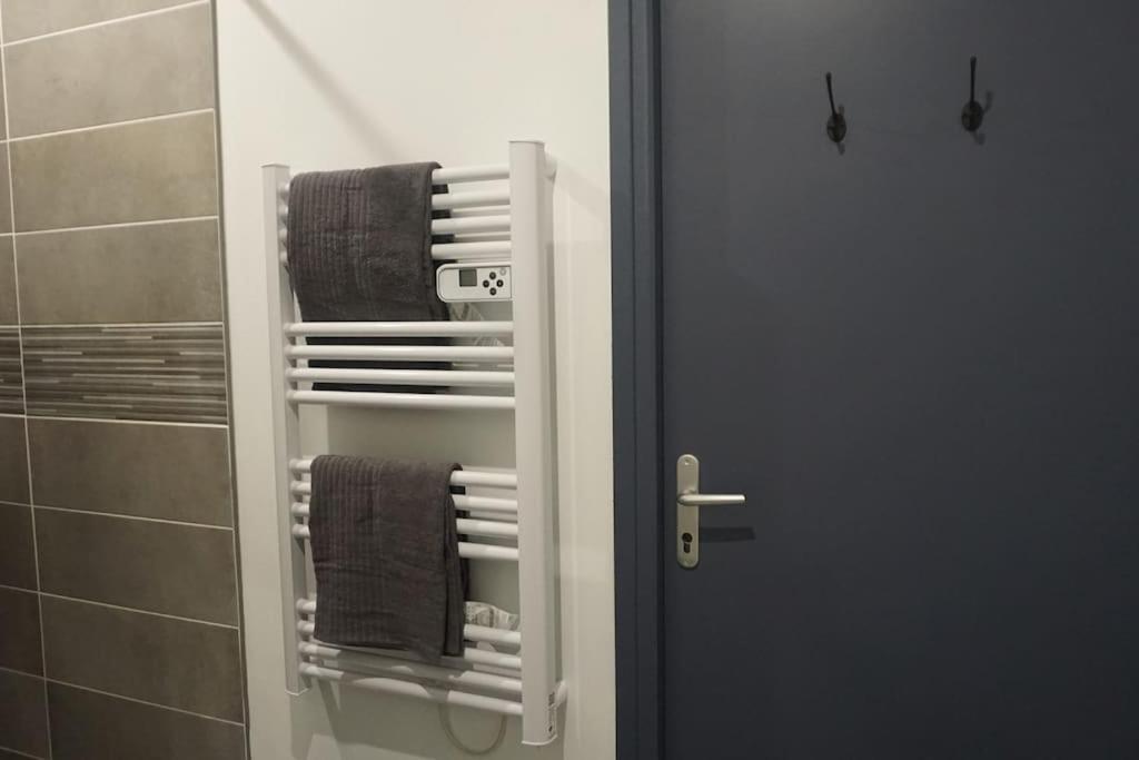 Cosy T2 Wifi Parking Proche Gare Centre Ville Saint-Quentin  Exterior photo